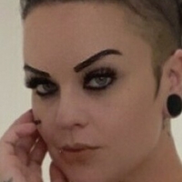 Ms Gunn Desnuda