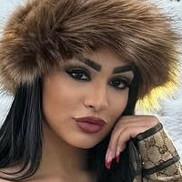 Nadia Khar Desnuda