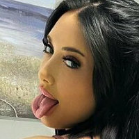 Nialarani Desnuda