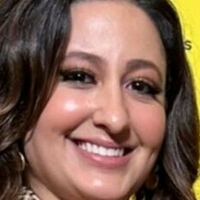 Nicole Enayati Desnuda