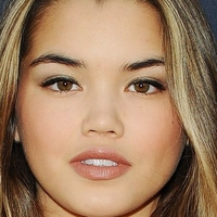 Paris Berelc Desnuda