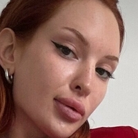 Red_lina Desnuda