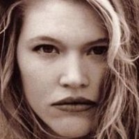 Renee Allman Desnuda