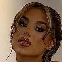 Rhi Rhi G Desnuda