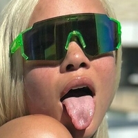 saragoldglitter Desnuda