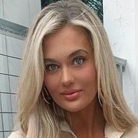 Savannah DeLane Morris Desnuda