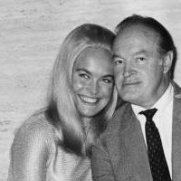 Shirley Eaton Desnuda