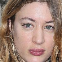 Sigrid Bouaziz Desnuda
