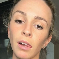 sliceofsavvi Desnuda