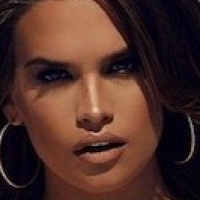 Stormi Bree Henley Desnuda