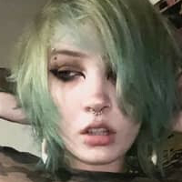 t00fs Desnuda