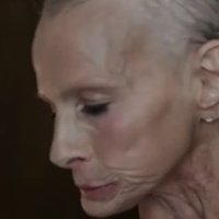 Terri Hall Desnuda