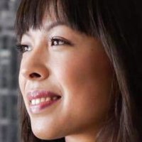 Than Nhan Hoang Desnuda
