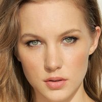Tina Ivlev Desnuda