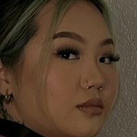 Valentine Thao Desnuda