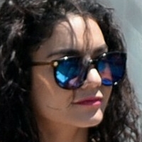Vanessa Hudgens Sister Desnuda