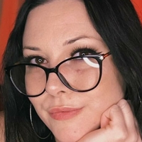 Vanessa Hughes Desnuda