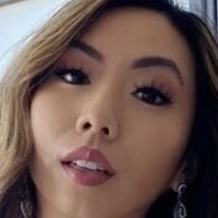 Victoria My Nguyen Desnuda
