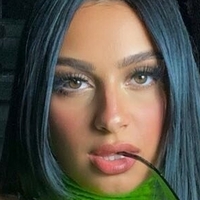 Vipshelly Desnuda