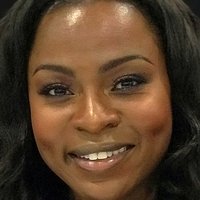 Yetide Badaki Desnuda